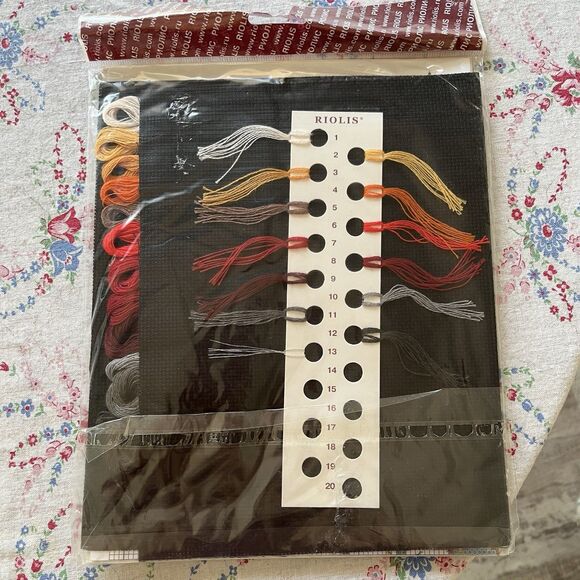 RIOLIS Counted Cross Stitch Kit Still Life With Red Wine Craft  11.75" X  11.75" - Picture 4 of 4